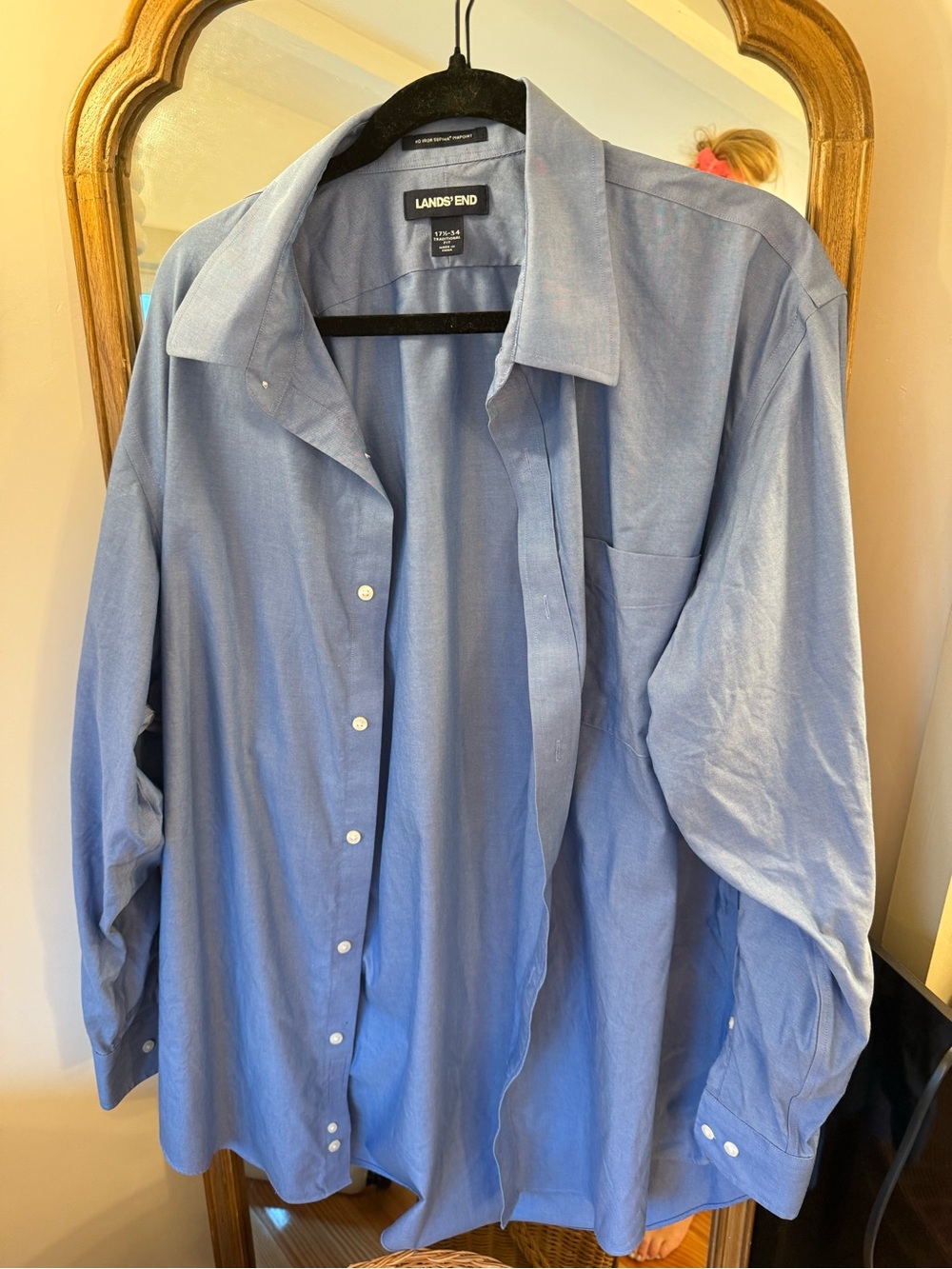 Lands' End Men's Light Blue Casual Button-Down Shirt